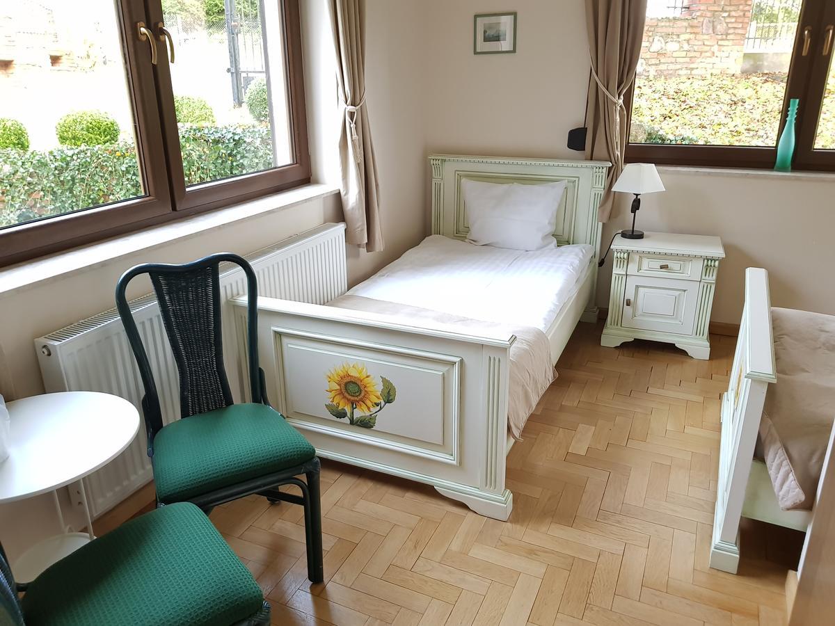Dwor Pomorski Barwice Esterno foto