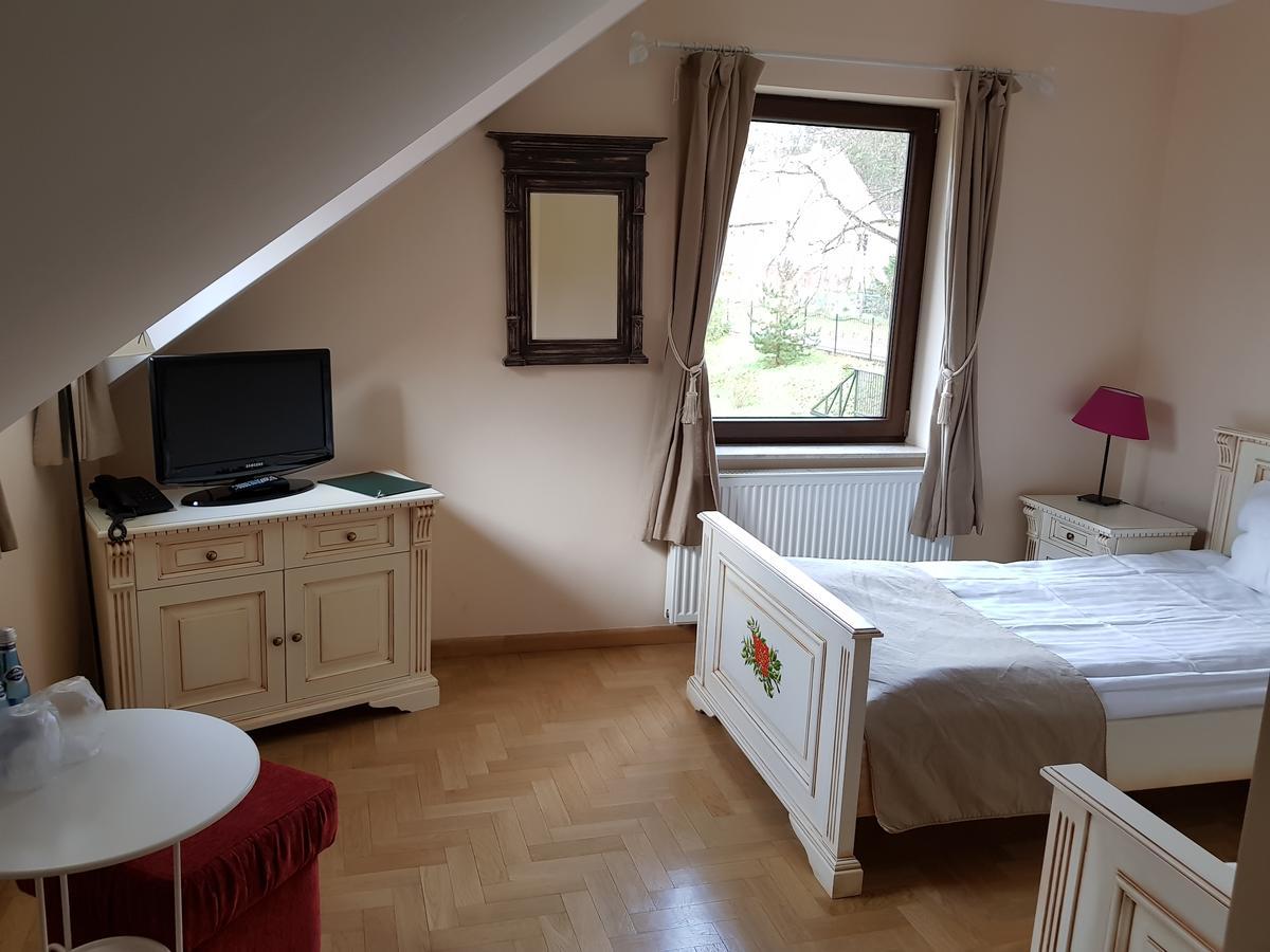 Dwor Pomorski Barwice Esterno foto