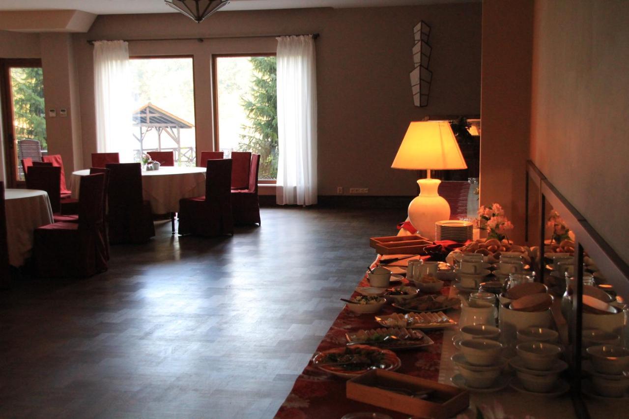 Dwor Pomorski Barwice Esterno foto