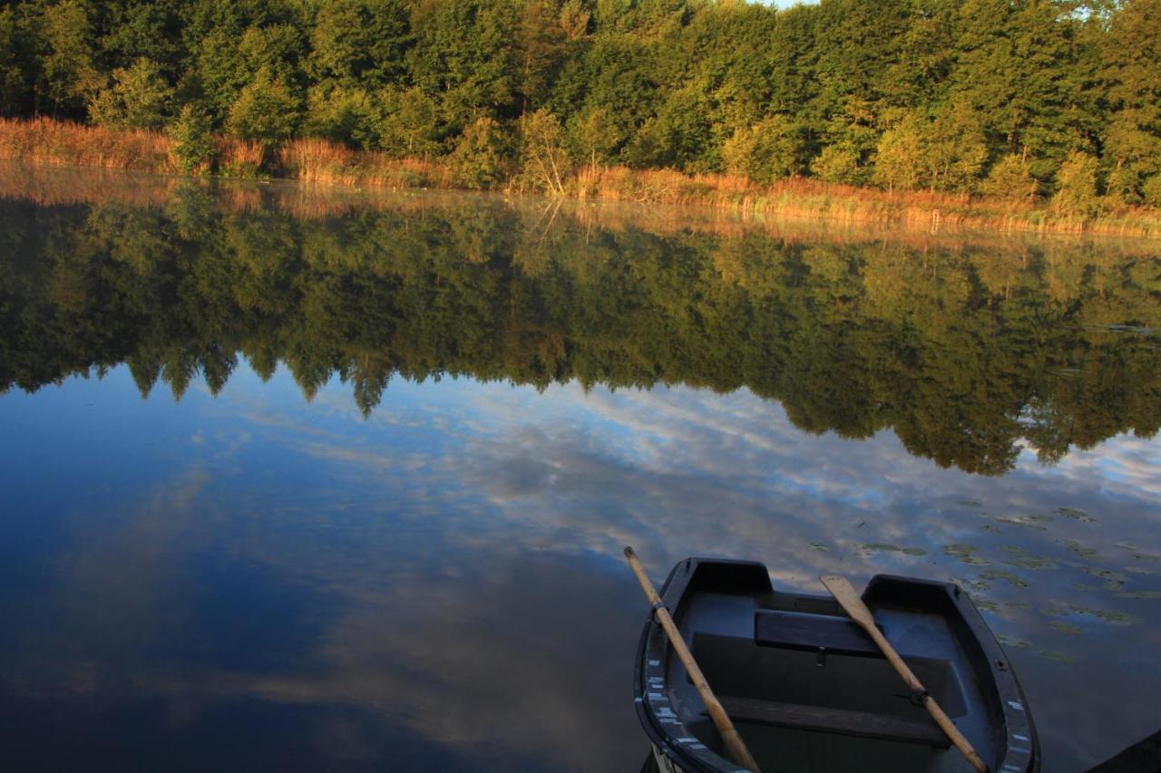 Dwor Pomorski Barwice Esterno foto
